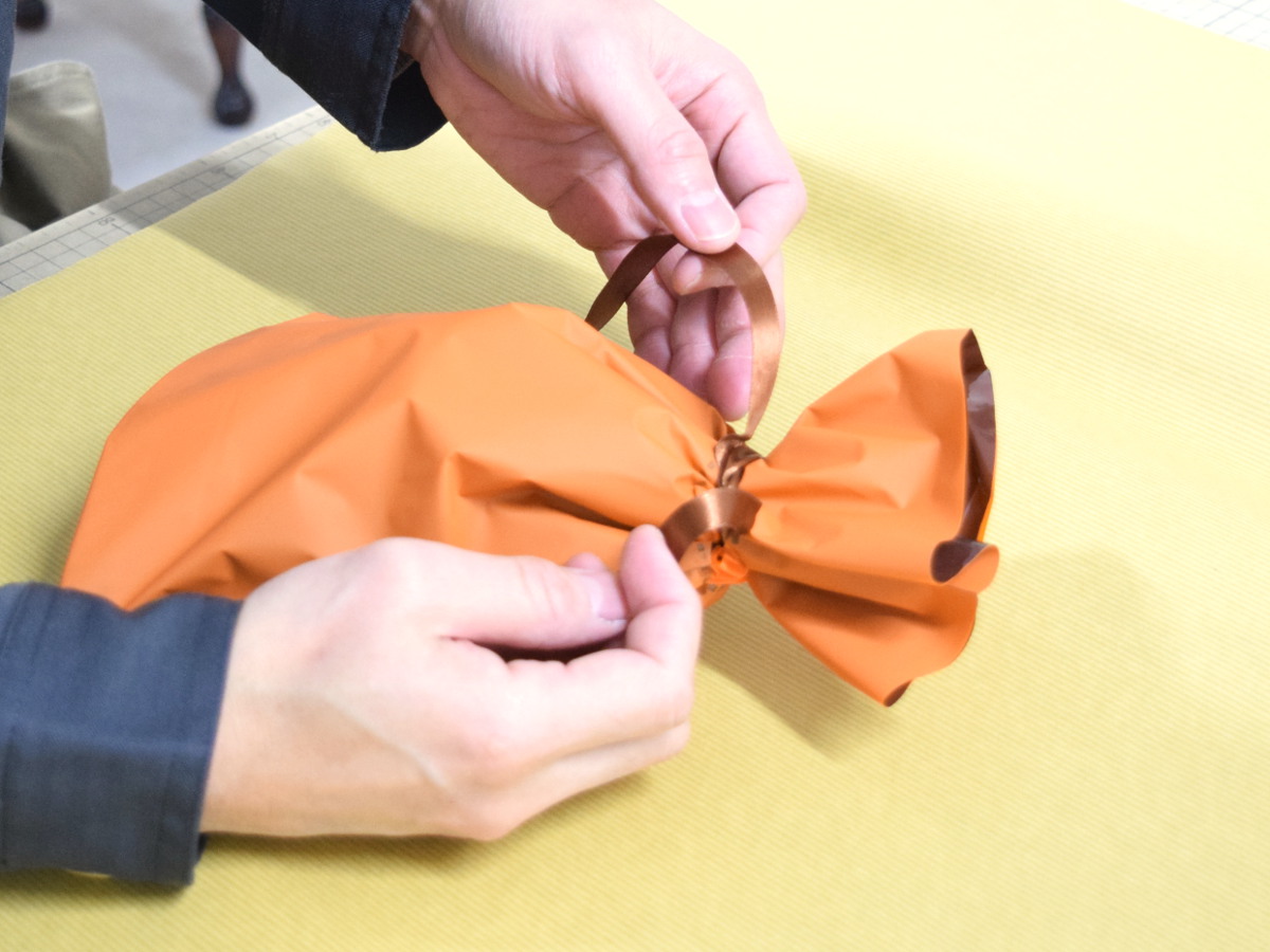 名入れ刻印の作業風景