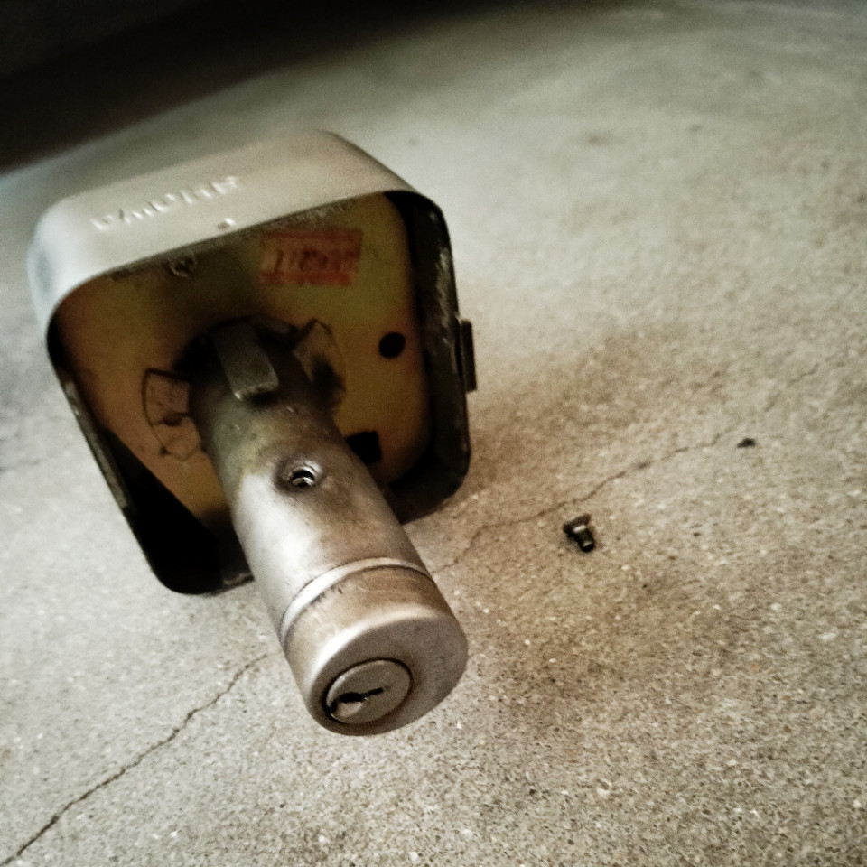 鍵シリンダー交換例